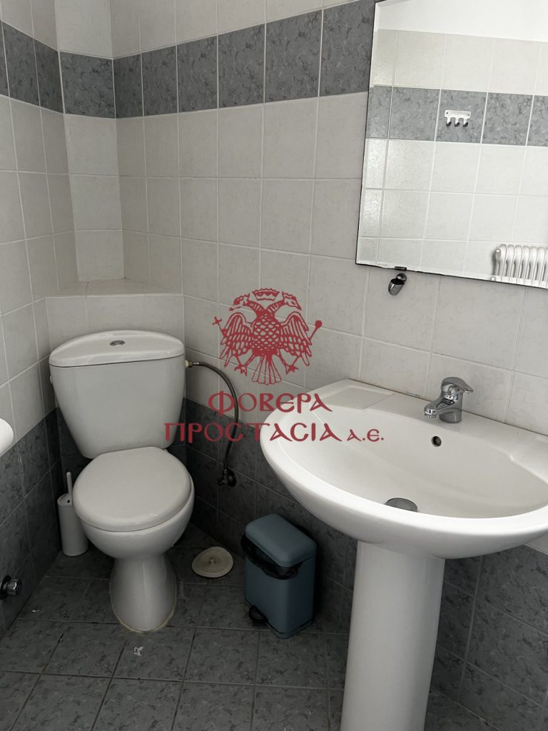 b935c5e921414018b093c6e86e3a745f