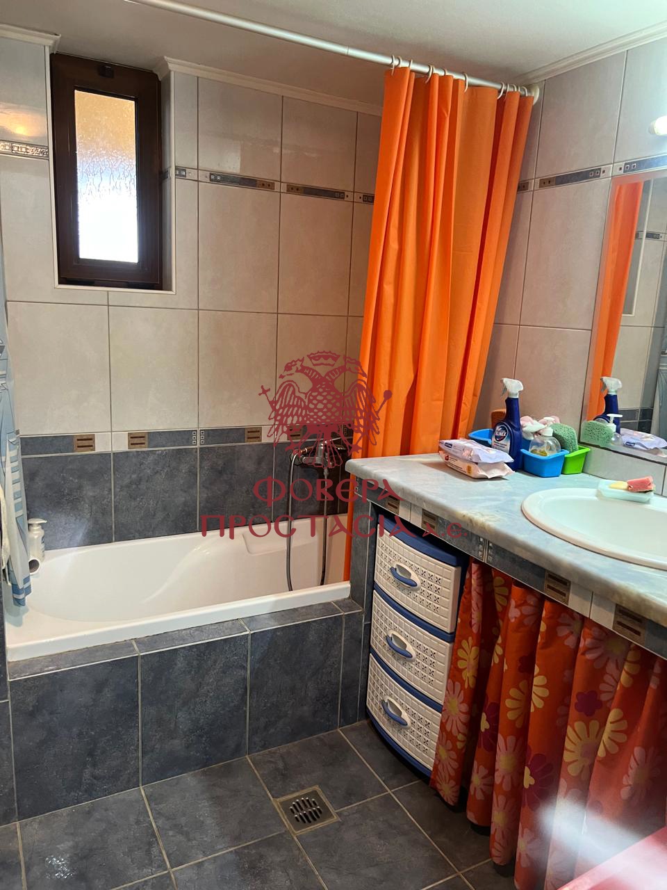 d6240b56cbc34a70bc4b82521c6f2d2c