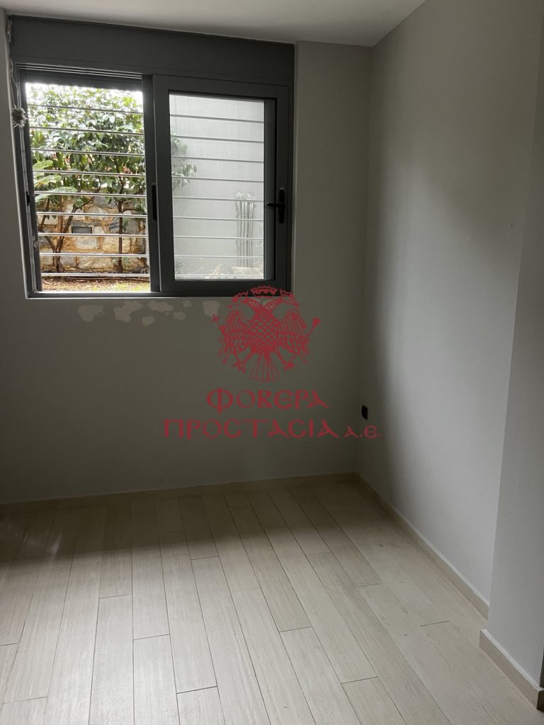 e80e92ea82334dac870b1e6b5ac9437f